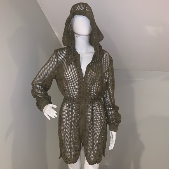 Mesh/Netted material green jacket! - Picture 1 of 8